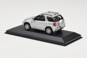 Toyota RAV4 XA20 シルバー ライトインテリア Minichamps 1:43 31434205 メタル - 画像 3/4