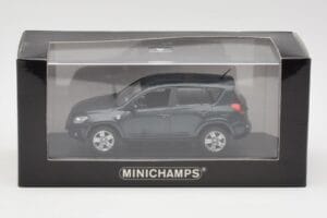 Toyota RAV4 XA20 グリーン Minichamps 1:43 TOYOTA008 メタル - 画像 4/4
