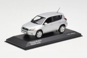 Toyota RAV4 XA30 シルバー Minichamps 1:43 400166570 メタル - 画像 2/4