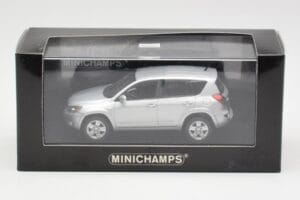 Toyota RAV4 XA30 シルバー Minichamps 1:43 400166570 メタル - 画像 4/4
