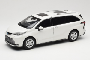 Toyota Sienna XL30 ホワイト OEM 1:18 TOYOTA013 メタル