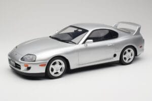 Toyota Supra A80 シルバー Kyosho 1:12 KSR12006S レジン