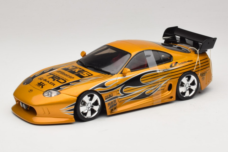 Toyota Supra A80 ゴールド Tunerz Edition Hot Wheels 1:18 B6091 メタル