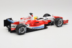Toyota TF105 #17 R. Schumacher Panasonic Toyota Racing 2005 Minichamps 1:18 100050017 メタル - 画像 2/7