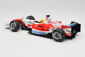 Toyota TF105 #17 R. Schumacher Panasonic Toyota Racing 2005 Minichamps 1:18 100050017 メタル - 画像 5/7