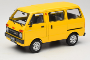 Toyota TJ110 Tianjin Huali イエロー OEM 1:18 TOYOTA014 メタル