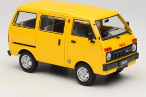 Toyota TJ110 Tianjin Huali イエロー OEM 1:18 TOYOTA014 メタル - 画像 6/8
