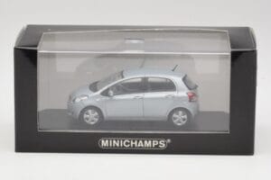 Toyota Yaris Mk2 グレイシャーブルー Minichamps 1:43 TOYOTA001 メタル - 画像 4/4