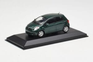 Toyota Yaris XP10 Oxford Green Minichamps 1:43 400166501 メタル - 画像 2/4