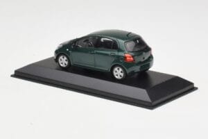 Toyota Yaris XP10 Oxford Green Minichamps 1:43 400166501 メタル - 画像 3/4