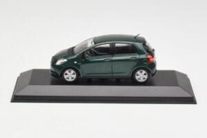 Toyota Yaris XP10 Oxford Green Minichamps 1:43 400166501 メタル
