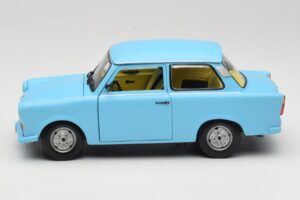Trabant 601 ブルー Sun Star 1:18 4290 メタル - 画像 4/8