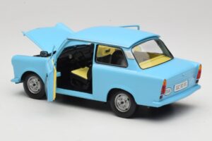 Trabant 601 ブルー Sun Star 1:18 4290 メタル - 画像 5/8