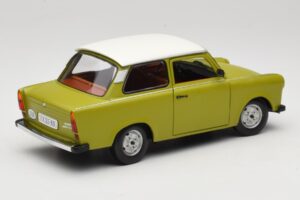 Trabant 601 グリーン Sun Star 1:18 4289 メタル - 画像 3/8