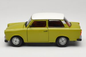 Trabant 601 グリーン Sun Star 1:18 4289 メタル - 画像 4/8