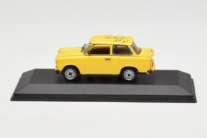 Trabant 601S イエロー 1st EP Sample Minichamps 1:43 400014001 メタル