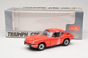 Triumph GT6 Mk3 レッド Sun Star 1:18 1056 メタル - 画像 6/6