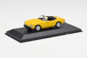 Triumph Spitfire 1500 イエロー Minichamps 1:43 400132531 メタル - 画像 2/4