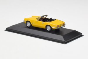 Triumph Spitfire 1500 イエロー Minichamps 1:43 400132531 メタル - 画像 3/4
