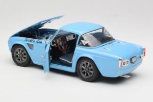 Triumph TR4 Rally Car Revell 1:18 8773 メタル - 画像 5/8