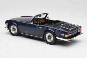 Triumph TR6 PI ダークブルー Minichamps 1:18 155132032 メタル - 画像 5/6