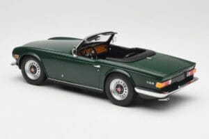 Triumph TR6 PI ダークグリーン Minichamps 1:18 155132030 メタル - 画像 5/6