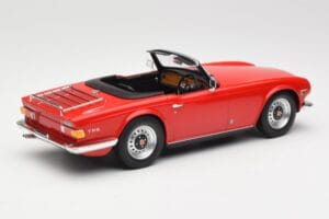 Triumph TR6 PI レッド Minichamps 1:18 155132031 メタル - 画像 2/6