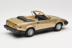 Triumph TR7 DHC ゴールド BoS Models 1:18 BOS221 レジン - 画像 2/6
