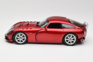 TVR Sagaris レッド Revell 1:18 08816 メタル - 画像 4/8