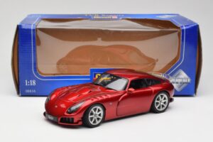 TVR Sagaris レッド Revell 1:18 08816 メタル - 画像 8/8