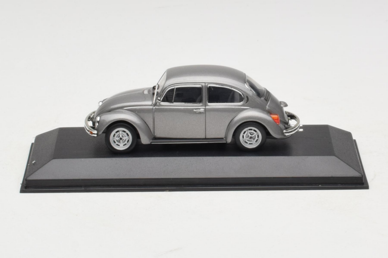 Volkswagen 1200 Grey Metallic Minichamps 1:43 400057101 メタル