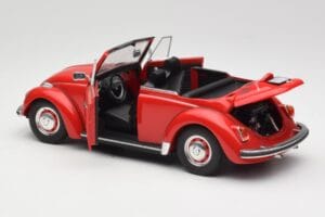 Volkswagen 1302 LS カブリオレ レッド Revell 1:18 08470 メタル - 画像 5/8