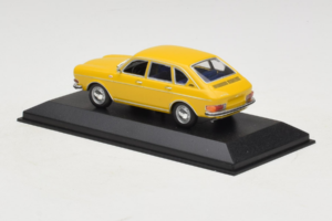 Volkswagen 411 イエロー Minichamps 1:43 VW005 メタル - 画像 3/4
