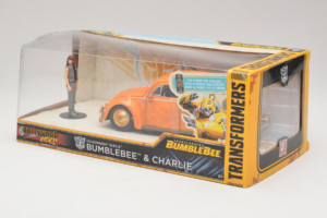 Volkswagen Beetle Bumblebee Transformers With Figure Metals Diecast 1:24 30114 メタル - 画像 3/3