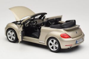 Volkswagen Beetle A5 カブリオレ グレー Kyosho 1:18 5C3099302P7W メタル - 画像 5/8