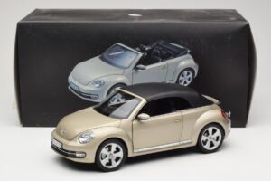 Volkswagen Beetle A5 カブリオレ グレー Kyosho 1:18 5C3099302P7W メタル - 画像 8/8