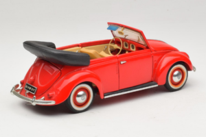 Volkswagen Beetle カブリオレ レッド Maisto 1:18 56010 メタル - 画像 3/8