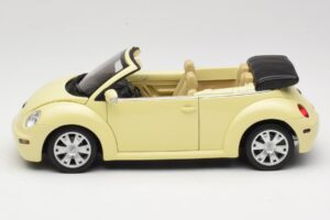 Volkswagen Beetle カブリオレ イエロー Gate 1:18 VW24108 メタル - 画像 4/8