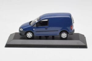 Volkswagen Caddy 2K ブルー Minichamps 1:43 CADDY001 メタル