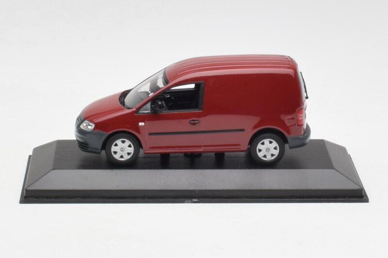 Volkswagen Caddy 2K ダークレッド Minichamps 1:43 CADDY004 メタル
