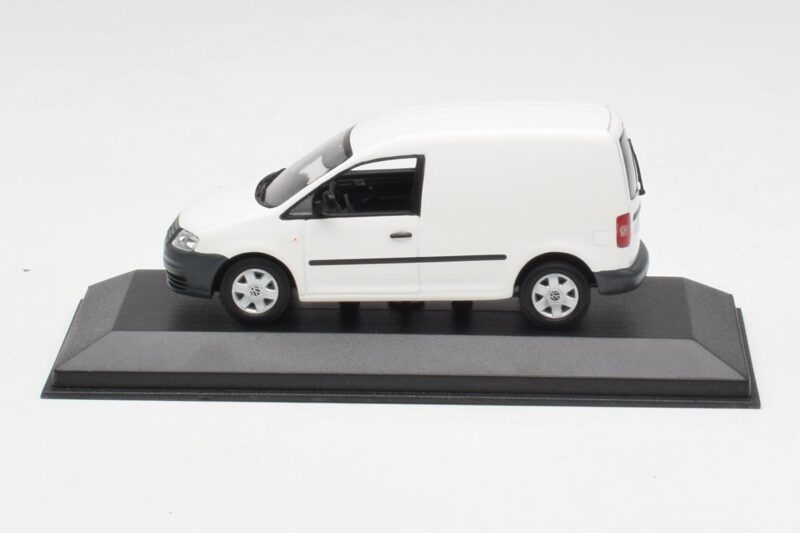 Volkswagen Caddy 2K ホワイト Minichamps 1:43 CADDY003 メタル