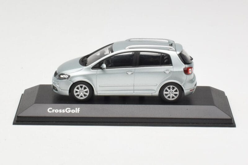 Volkswagen Cross Golf Mk5 シルバー Minichamps 1:43 400054370 メタル