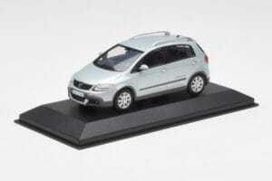 Volkswagen Cross Golf Mk5 シルバー Minichamps 1:43 GOLF003 メタル - 画像 2/4