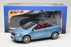 Volkswagen Eos ブルー Norev 1:18 188422 メタル - 画像 8/8