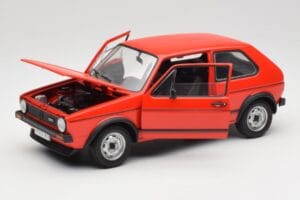 Volkswagen Golf GTI Mk1 レッド Solido 1:18 8166 メタル - 画像 2/8