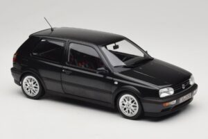 Volkswagen Golf Mk3 GTI Black Metallic Norev 1:18 188415 メタル - 画像 6/8