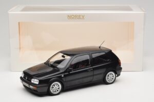 Volkswagen Golf Mk3 GTI Black Metallic Norev 1:18 188415 メタル - 画像 8/8