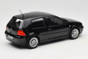 Volkswagen Golf GTI Mk4 ブラック Norev 1:18 188574 メタル - 画像 3/8