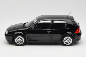 Volkswagen Golf GTI Mk4 ブラック Norev 1:18 188574 メタル - 画像 4/8