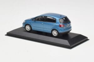Volkswagen Golf Plus Mk5 Blue Metallic Minichamps 1:43 GOLF002 メタル - 画像 3/4